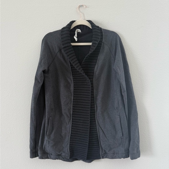 Lululemon Athletica Gray and Black Women's Cardigan - Picture 2 of 7